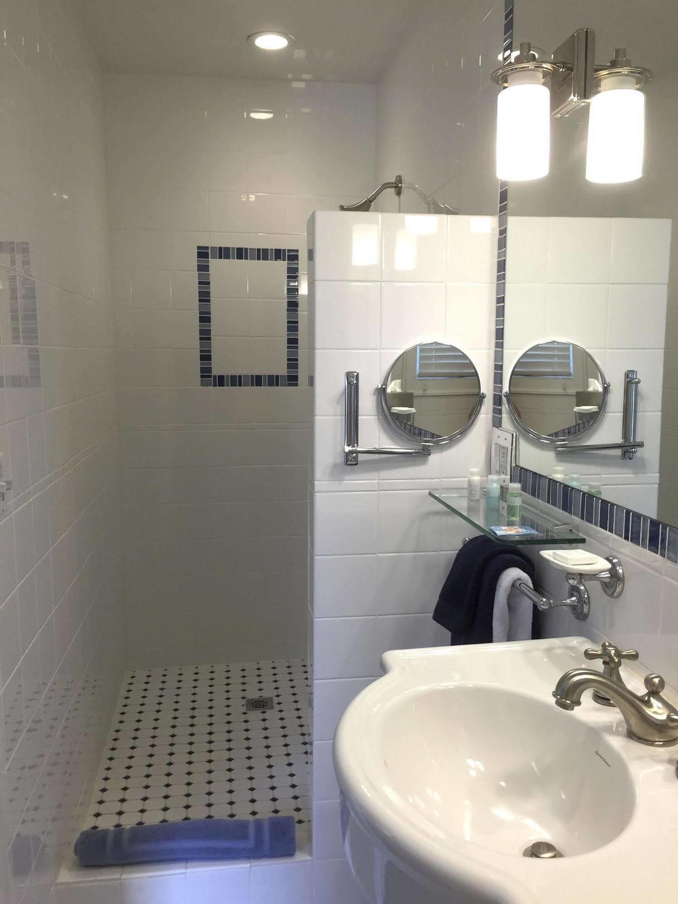 Atlantic Inn Newington Экстерьер фото